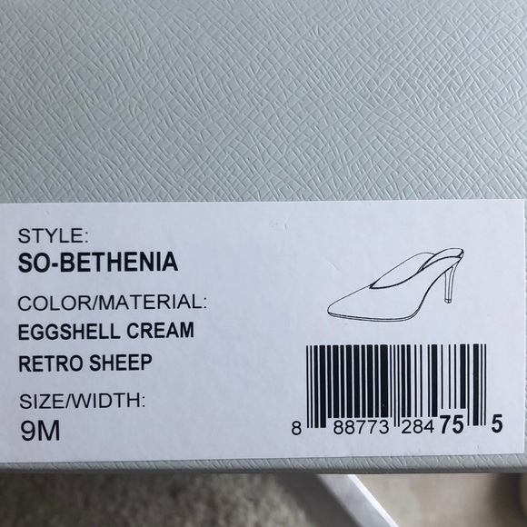 Shoes - Picture 8 of 11